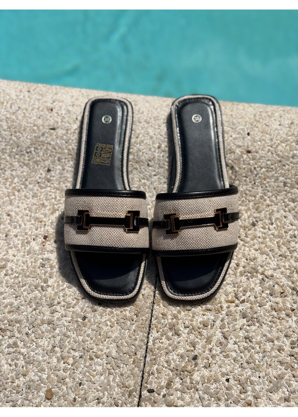 Musthave Slides Black