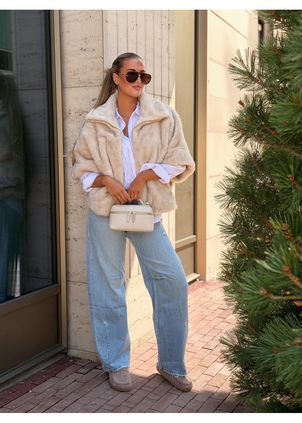 Maison Soft Faux Fur Jacket Creme18766